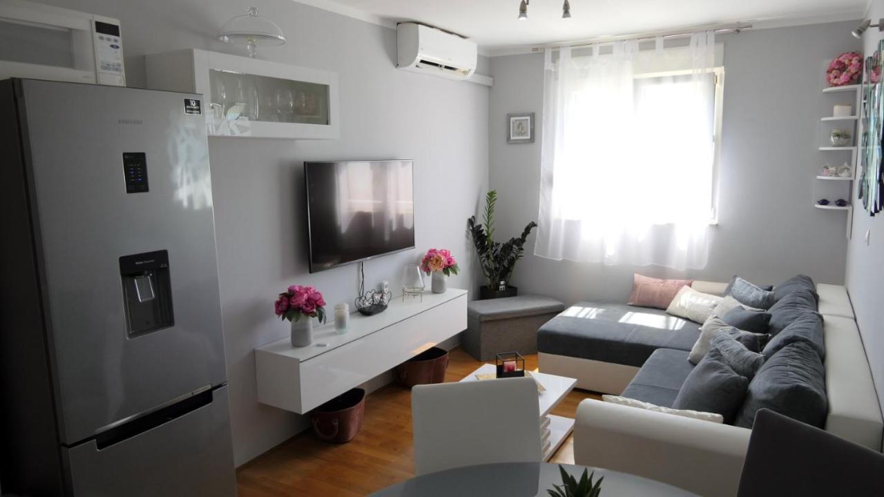 Apartman *Sanja* Omis Apartment Ngoại thất bức ảnh