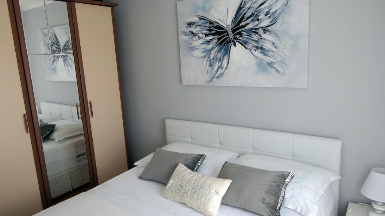 Apartman *Sanja* Omis Apartment Ngoại thất bức ảnh